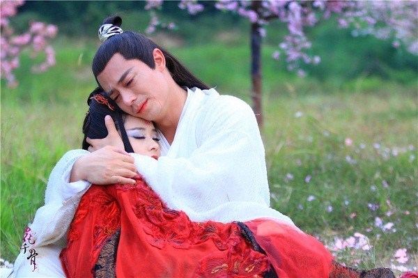 'Chàng thương xót chúng sinh nhưng lại chưa từng thương xót ta.'